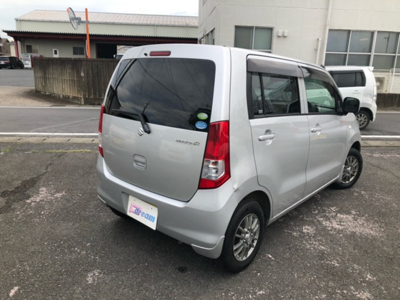 WAGON R