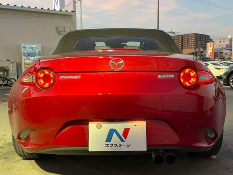 ROADSTER