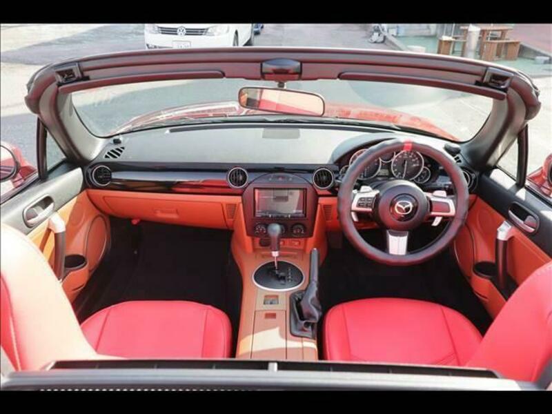 ROADSTER