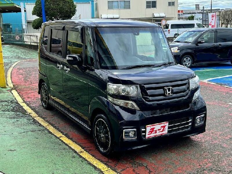 N BOX CUSTOM