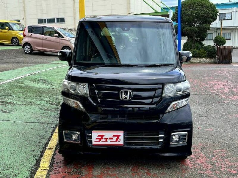 N BOX CUSTOM
