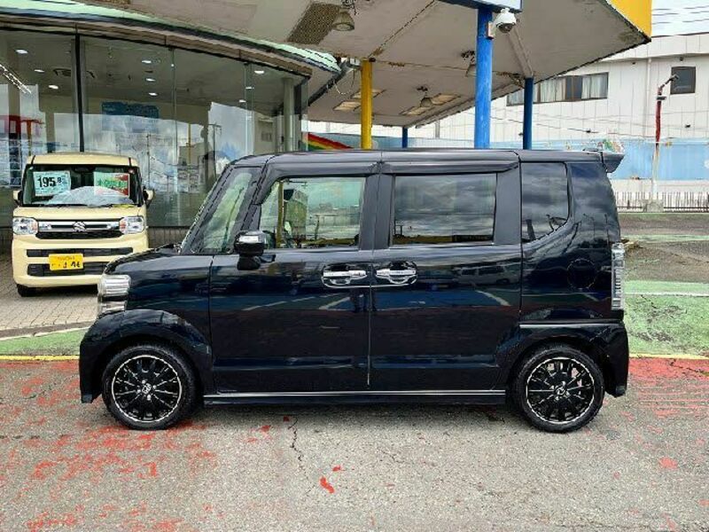 N BOX CUSTOM