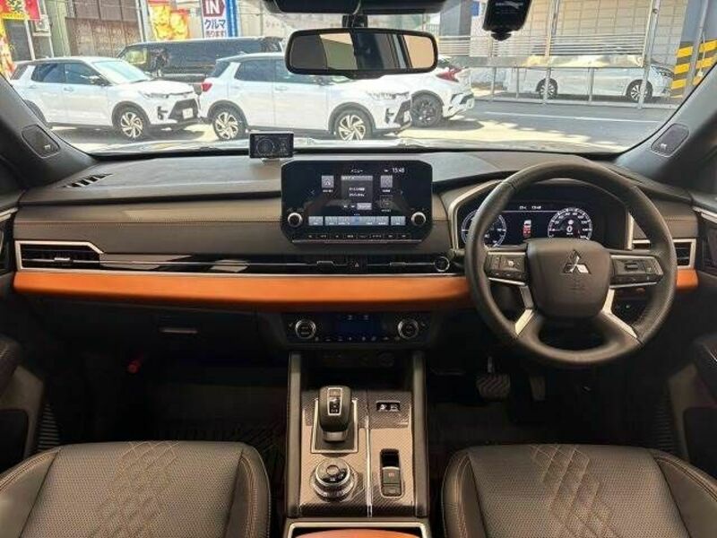 OUTLANDER PHEV