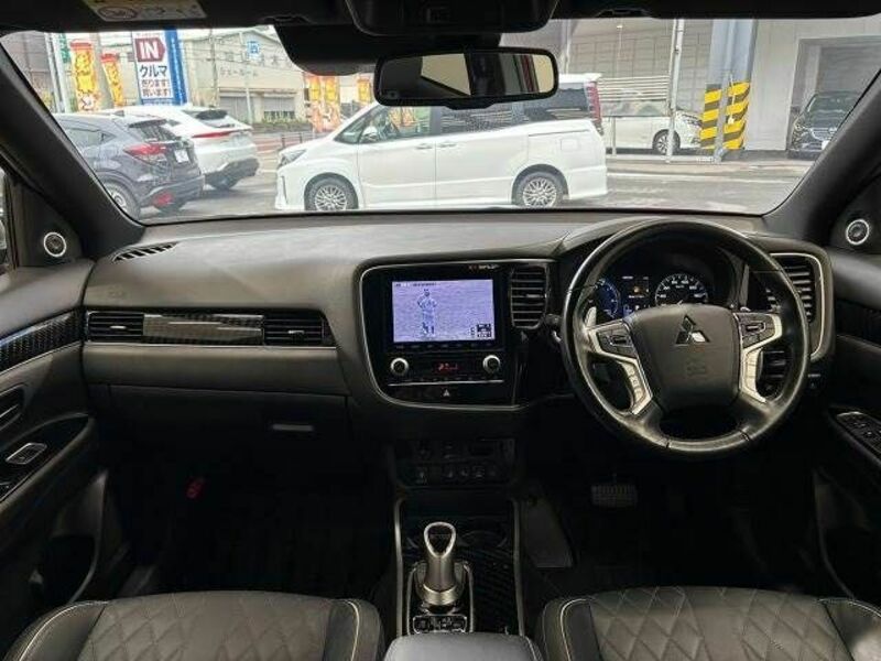 OUTLANDER PHEV