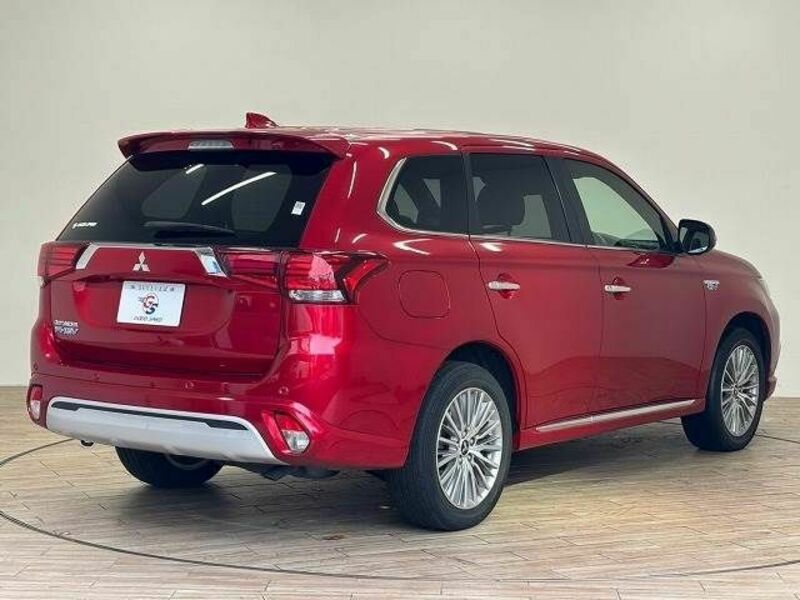 OUTLANDER PHEV