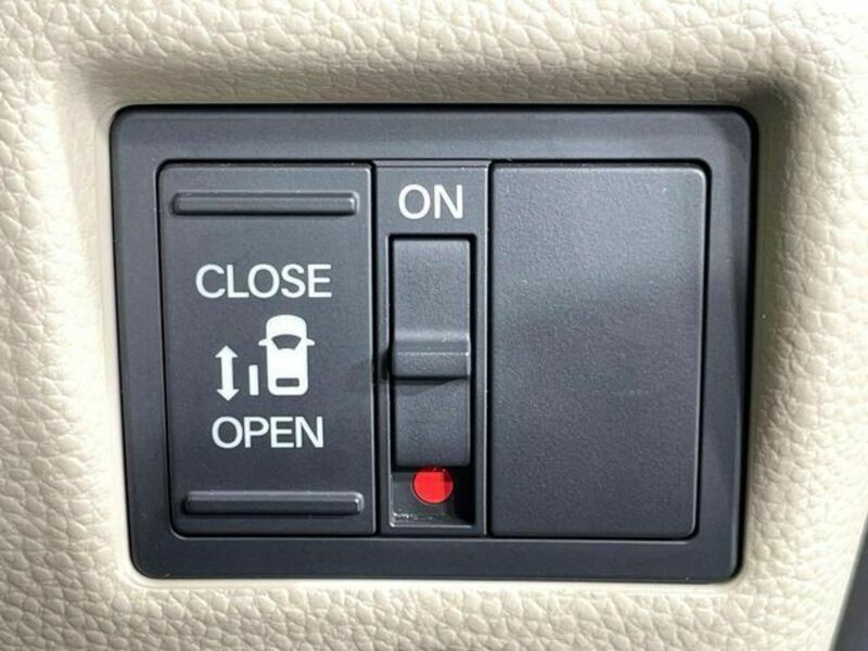 N BOX