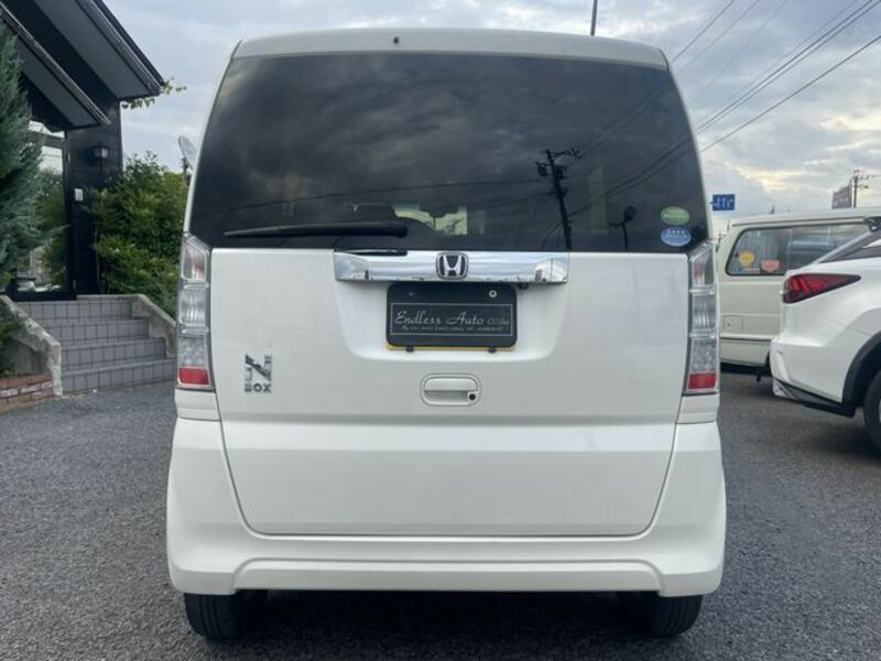 N BOX