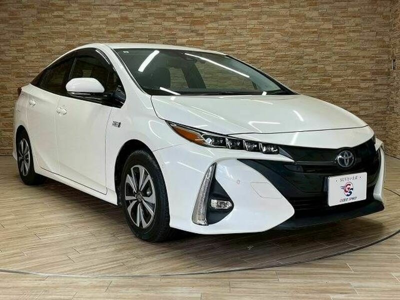 PRIUS PHV