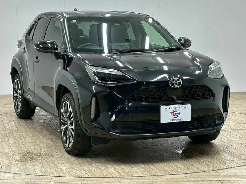 YARIS CROSS