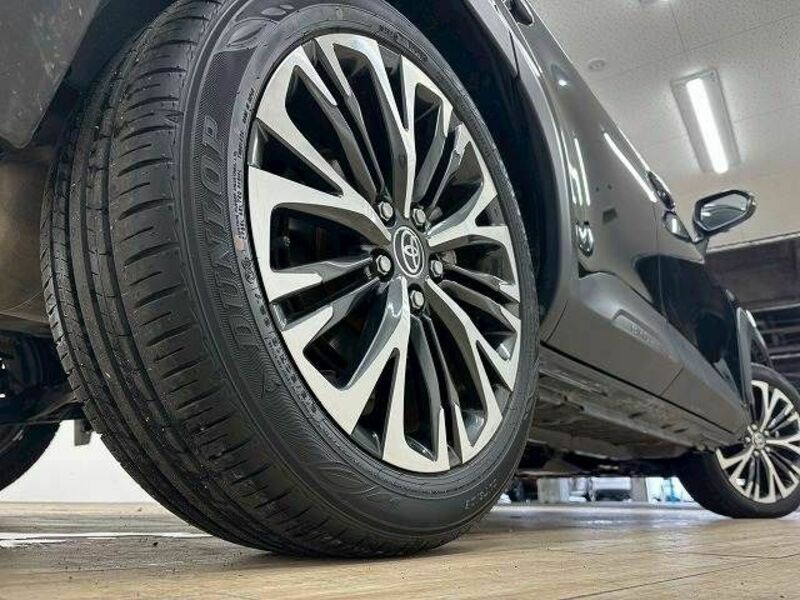 YARIS CROSS
