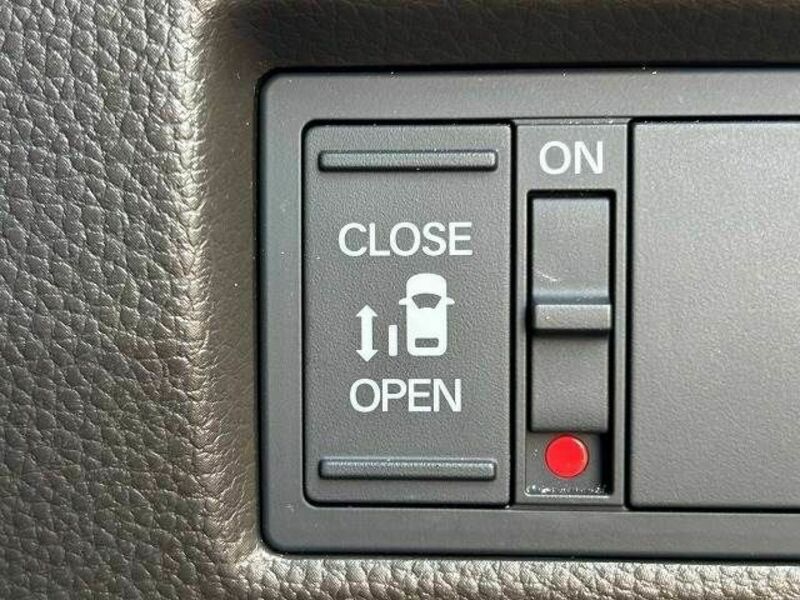 N BOX