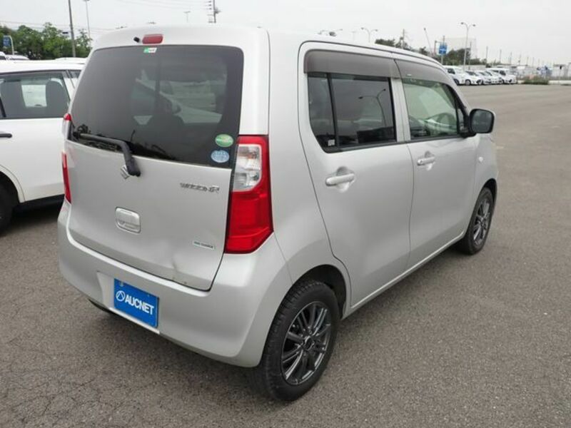 WAGON R