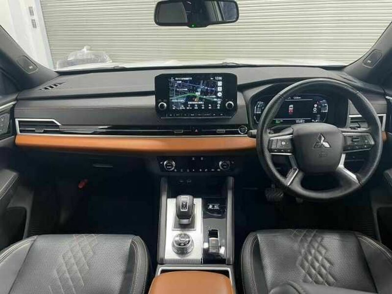 OUTLANDER PHEV