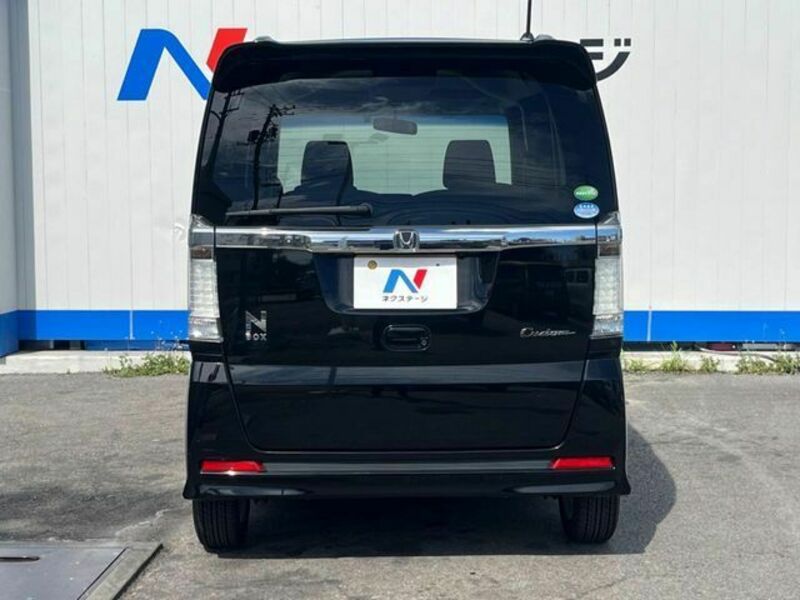 N BOX CUSTOM