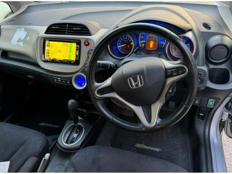 FIT HYBRID