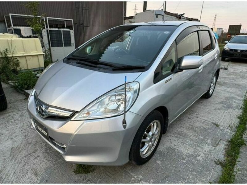 FIT HYBRID