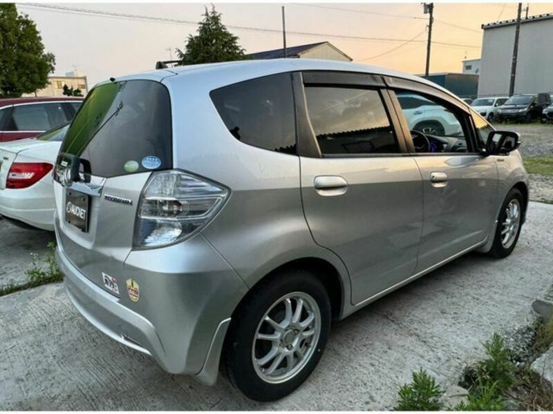 FIT HYBRID