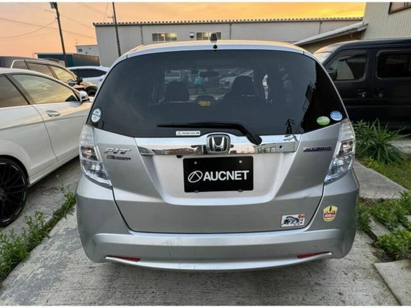 FIT HYBRID