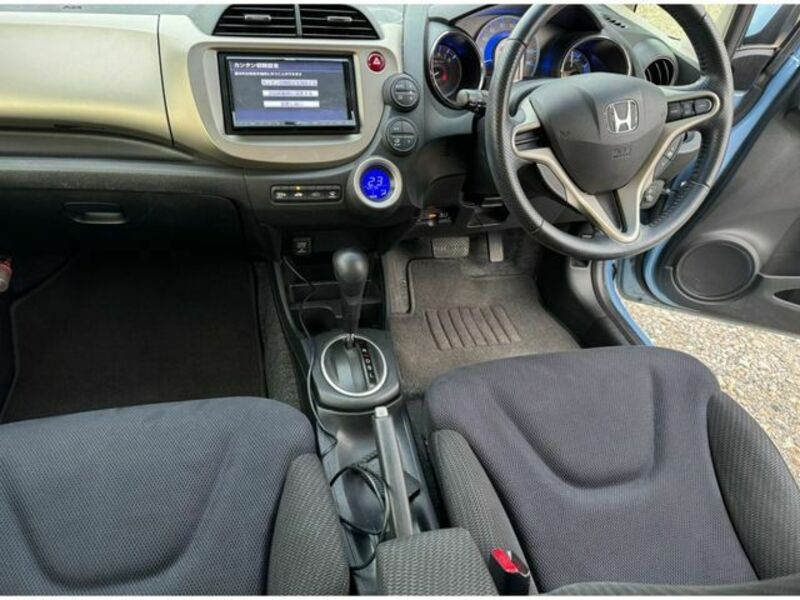 FIT HYBRID