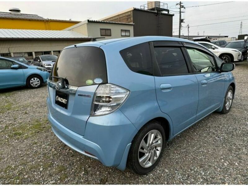FIT HYBRID