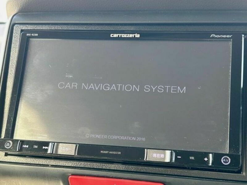 N BOX