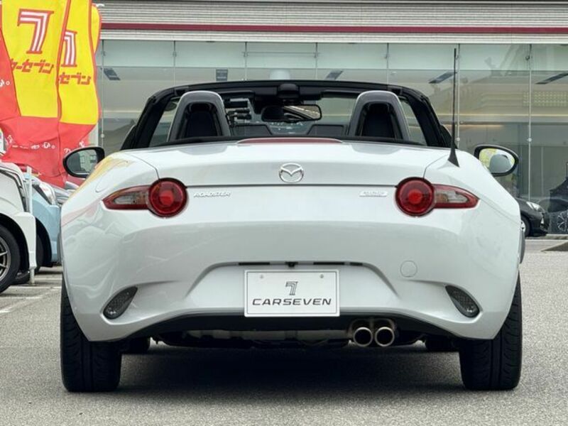 ROADSTER