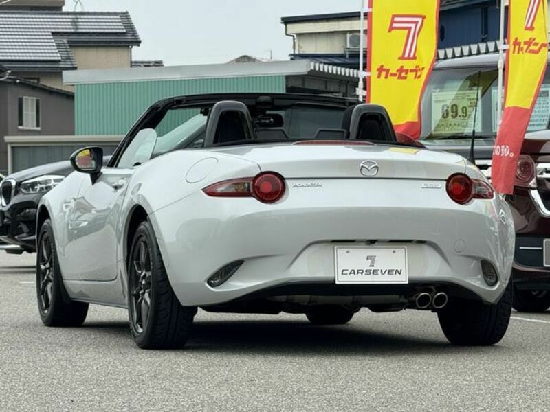 ROADSTER