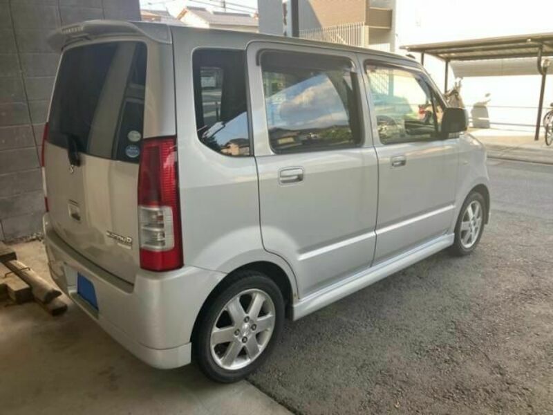 WAGON R