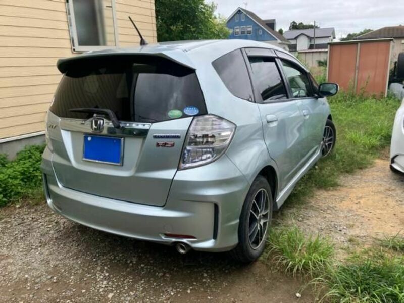 FIT HYBRID
