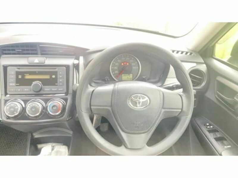 COROLLA AXIO