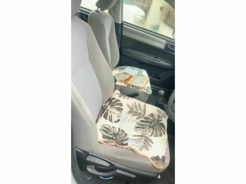 COROLLA AXIO