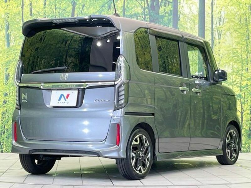 N BOX CUSTOM
