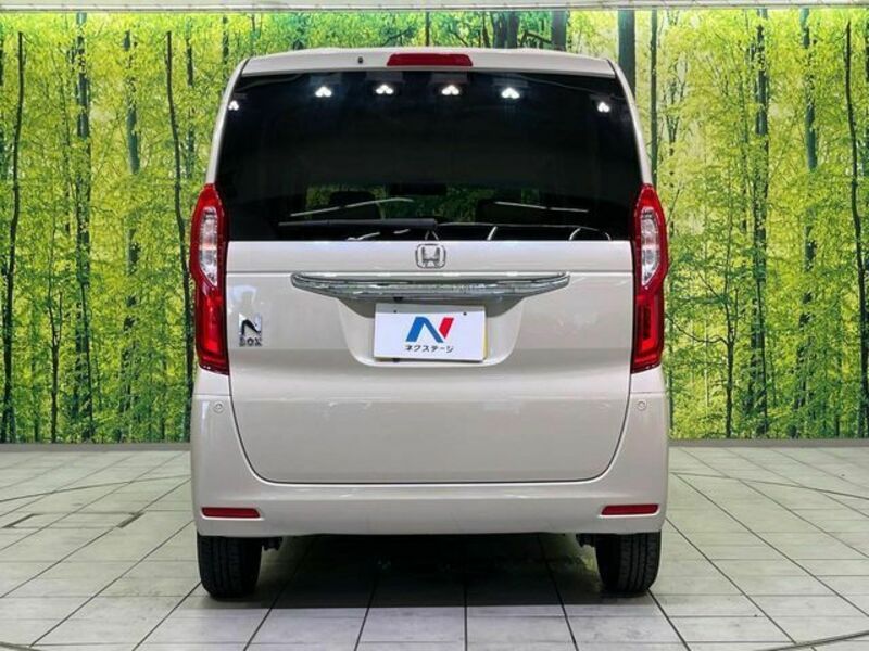N BOX