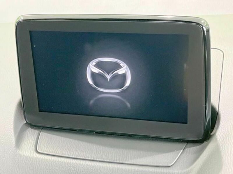 MAZDA2