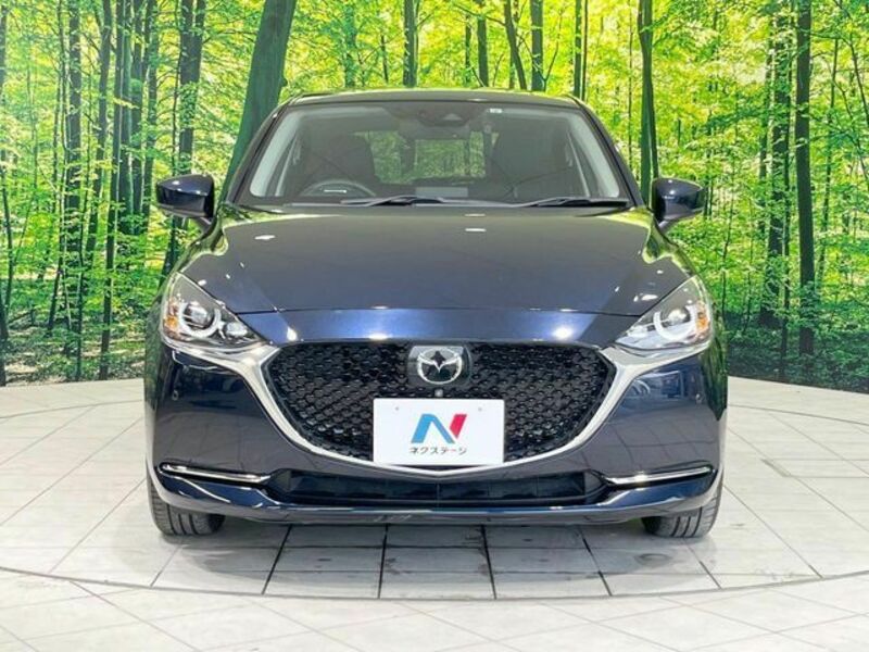 MAZDA2
