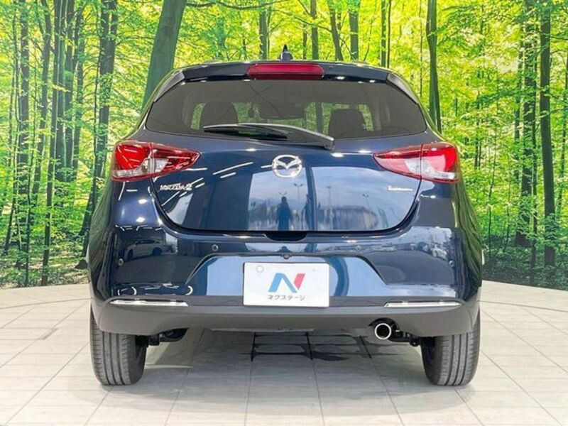 MAZDA2