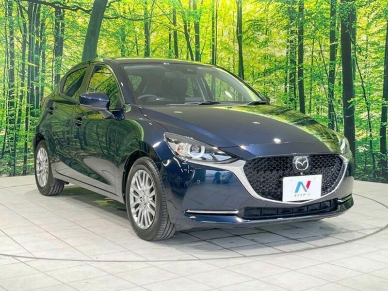 MAZDA2