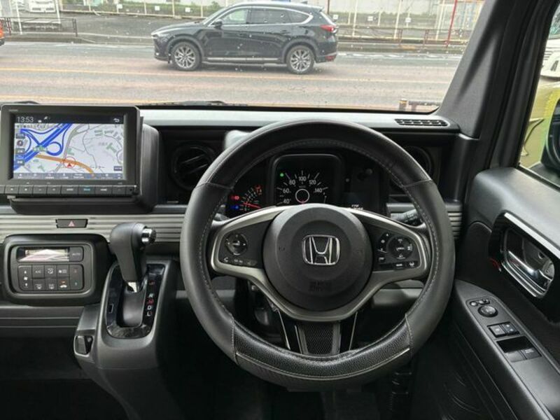 N-VAN