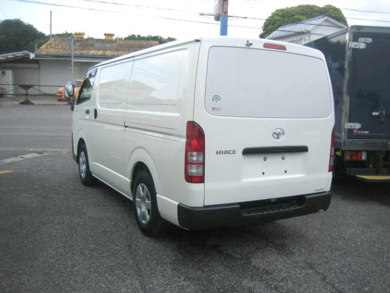HIACE VAN