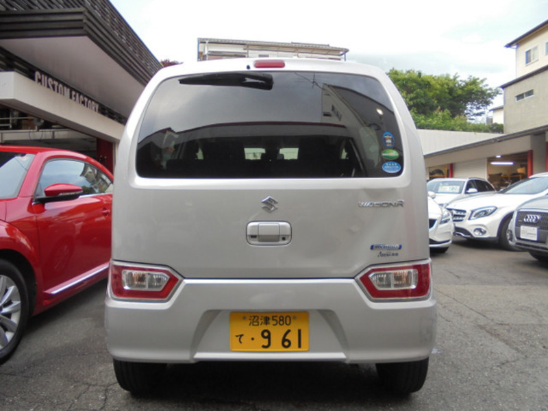 WAGON R