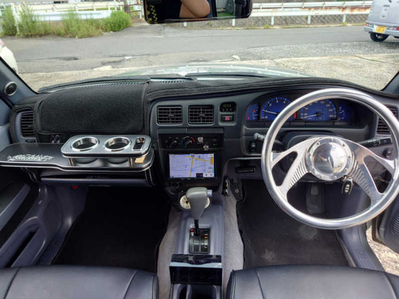 HILUX