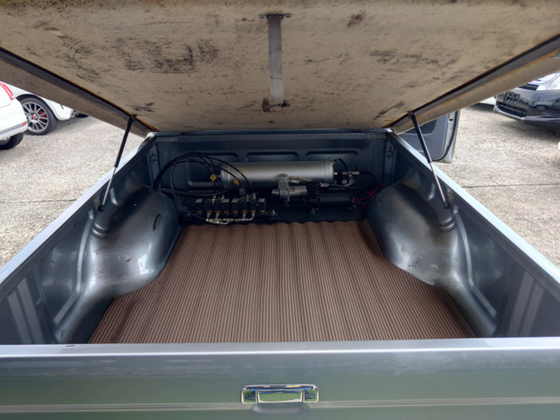 HILUX