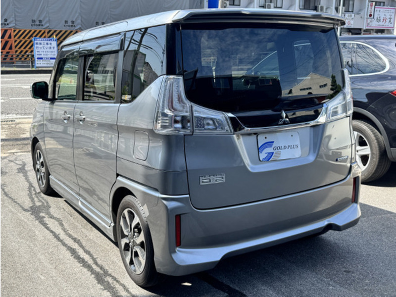 DELICA D2