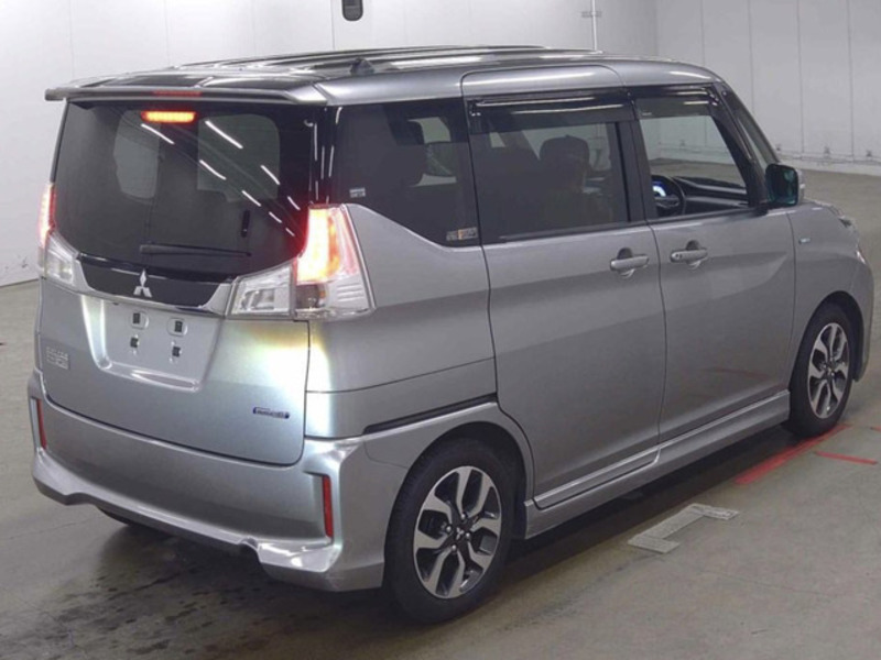 DELICA D2
