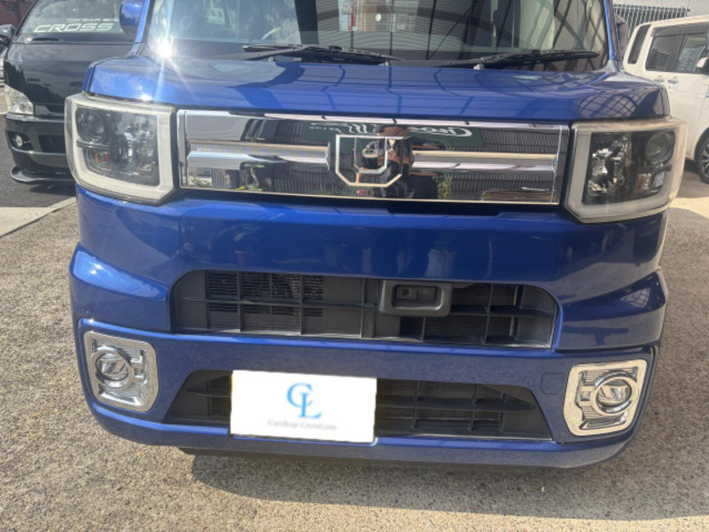 DAIHATSU WAKE