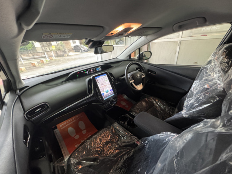 PRIUS PHV