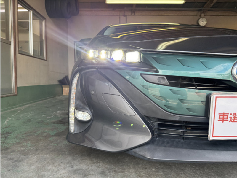 PRIUS PHV
