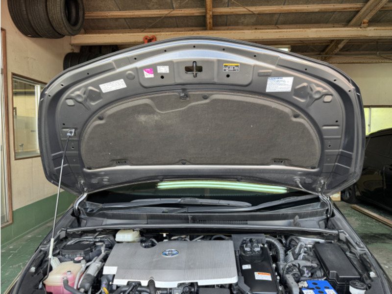 PRIUS PHV