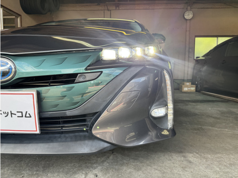 PRIUS PHV