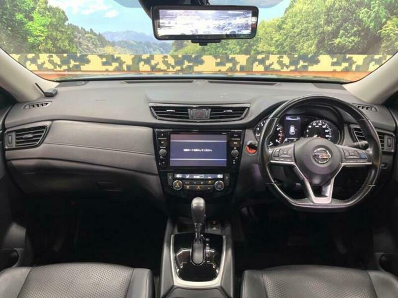 X-TRAIL